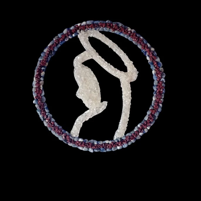 Nossa Senhora em Pedras Naturais 35 cm